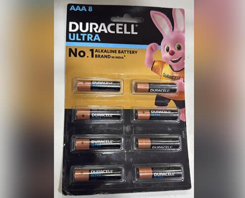 Pack of 8 AAA Ultra Alkaline Duracell Battery